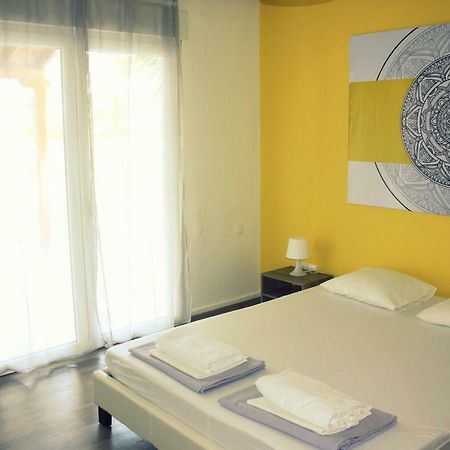 Nei Epivates Rental Rooms 50M From The Beach Neo Epivates Exterior photo